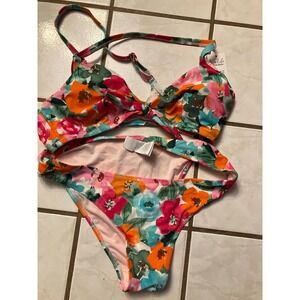 New with tags women's floral bikini medium
